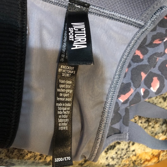 Victoria's Secret Sport Incredible Sports Bra 32DD - Picture 6 of 7